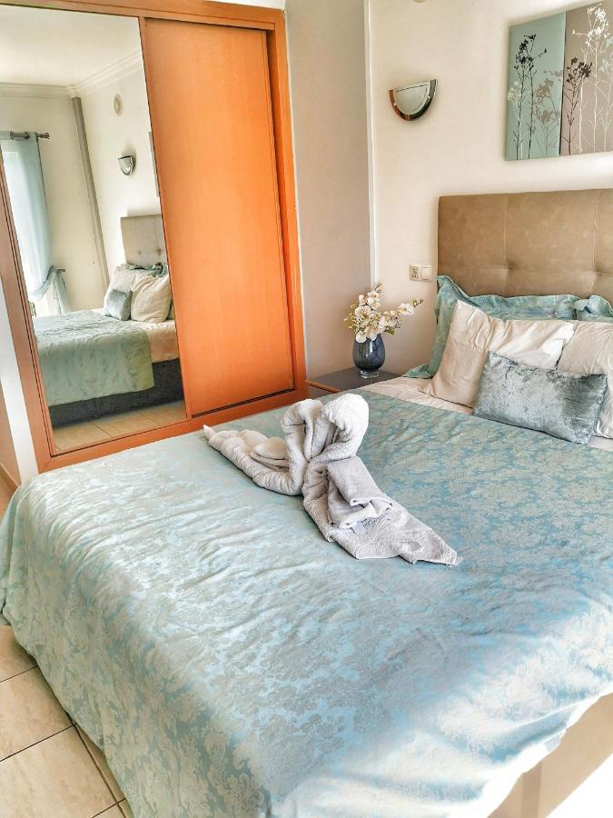 Penthouse With Sea View & Private Terrace Apartment Guia  Bagian luar foto
