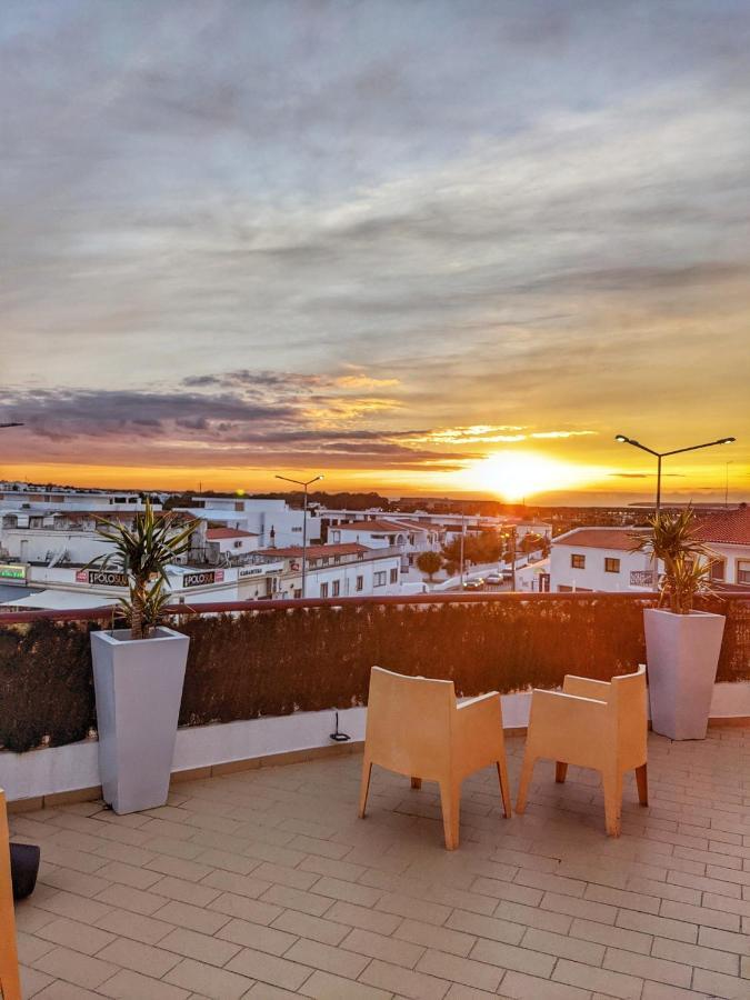 Penthouse With Sea View & Private Terrace Apartment Guia  Bagian luar foto